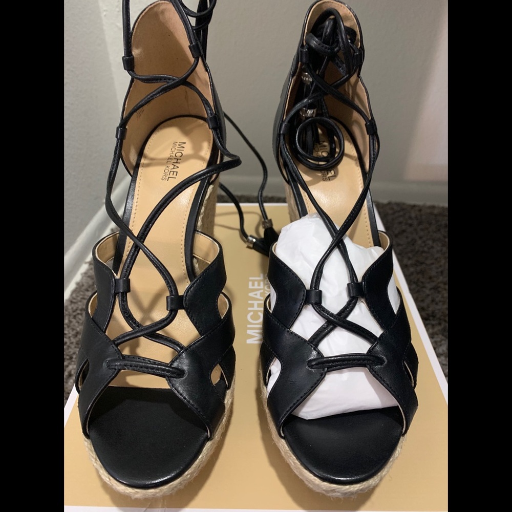 MIcharl Kors Wedges